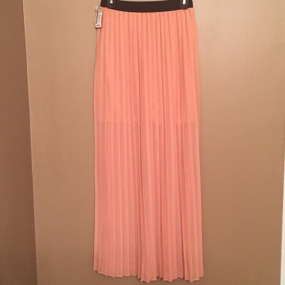 Peach Pleated Skirt